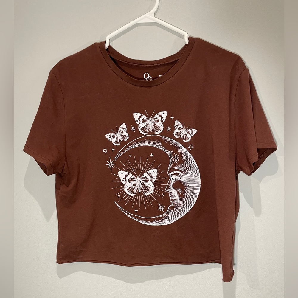 Brown Butterfly T-Shirt - Picture 1 of 3